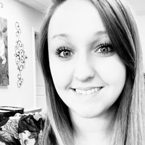 Meet your Posher, Katelyn